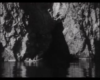 Le Nautilus (Iossif Youtsevitch) / Le capitaine Nemo (Nikolai Komissarov) - Tainstvennyy ostrov / Tanstvenny ostrov (Edouard Adolfovich Pentslin, 1941)