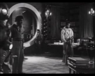 Le Nautilus (Iossif Youtsevitch) / Le capitaine Nemo (Nikolai Komissarov) - Tainstvennyy ostrov / Tanstvenny ostrov (Edouard Adolfovich Pentslin, 1941)