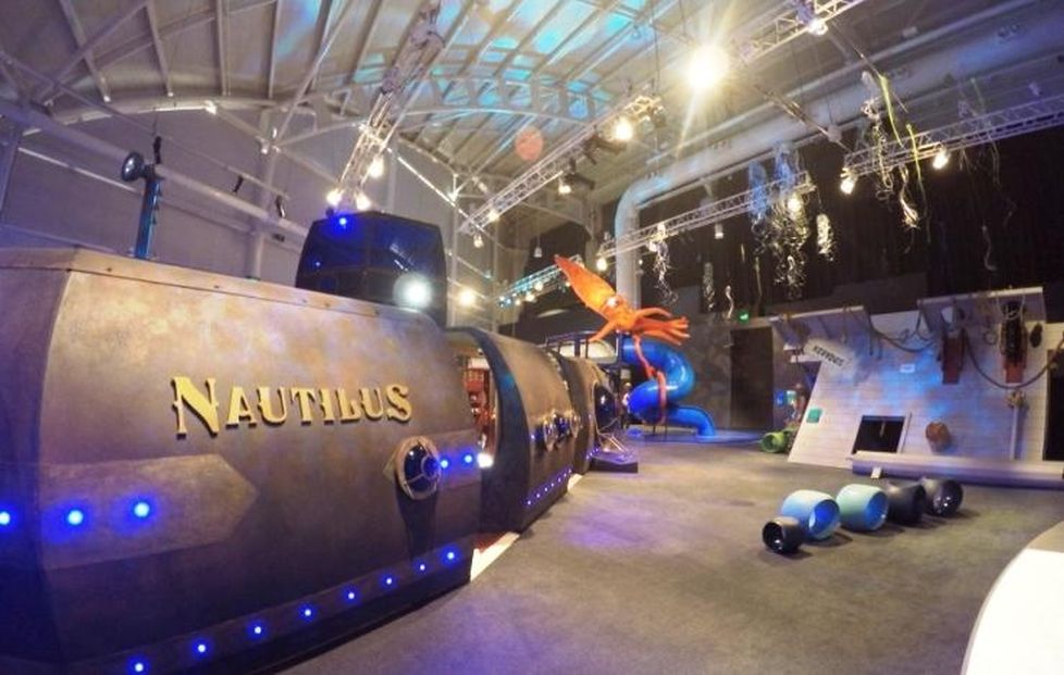 Captain Nemos Nautilus (Eva Di Cesare, Sandie Eldridge, Tim McGarry, 2015)