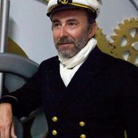 Captain Nemos Nautilus (Eva Di Cesare, Sandie Eldridge, Tim McGarry, 2015)